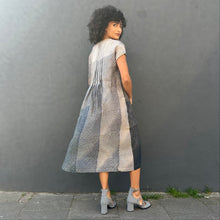 Load image into Gallery viewer, Long Pintuck Shibori Dress with Pockets