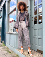 Load image into Gallery viewer, Cropped Shibori Dyed Cotton Trousers with Pockets