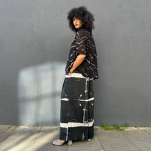 Load image into Gallery viewer, Shibori Wide Leg Pleat Front Trousers