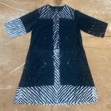 Load image into Gallery viewer, Cotton Button-Thu Dress with Pockets