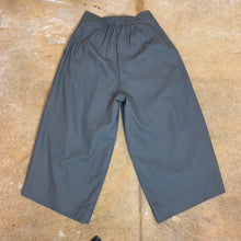 Load image into Gallery viewer, Cropped Cotton Canvas Wide-Leg Trousers