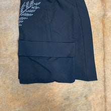 Load image into Gallery viewer, Detailed pocket view