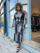 Load image into Gallery viewer, XLong Open A-Line Shibori Silk Coat