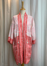 Load image into Gallery viewer, Pink Jacquard Silk Japanese Haori with Pockets