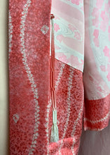 Load image into Gallery viewer, Pink Jacquard Silk Japanese Haori with Pockets