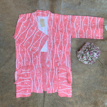 Load image into Gallery viewer, Pink Jacquard Silk Japanese Haori with Pockets