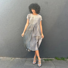 Load image into Gallery viewer, Long Pintuck Shibori Dress with Pockets
