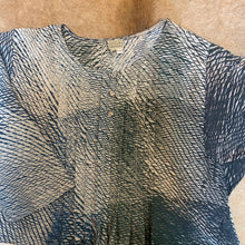 Load image into Gallery viewer, ¾ Sleeve Pintuck Shibori Silk Dress with Pockets
