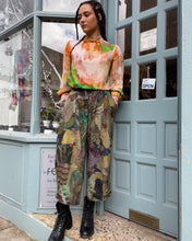 Load image into Gallery viewer, Textured Cotton Keyhole Neck Blouse
