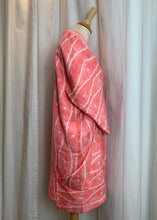 Load image into Gallery viewer, Pink Jacquard Silk Japanese Haori with Pockets
